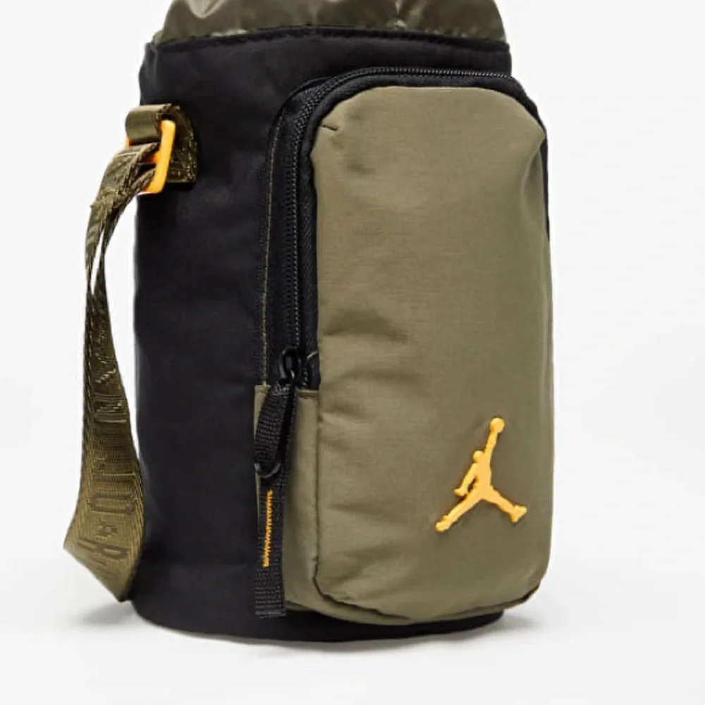 Nike Jordan Water Bottle Crossbody Bag